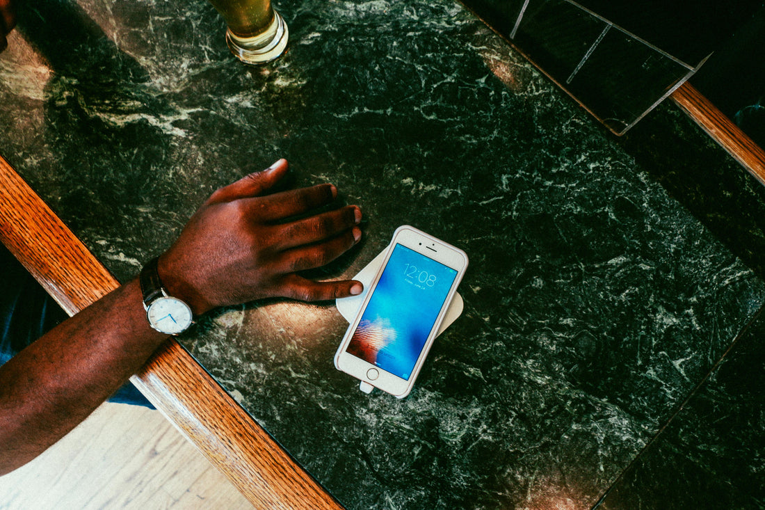 Wireless Charging for Smartphones. Cut the Cable. Go Wireless